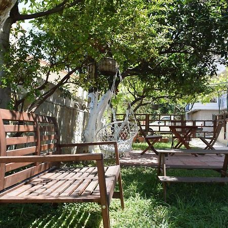 Modern Apartment With Garden Kissamos Luaran gambar