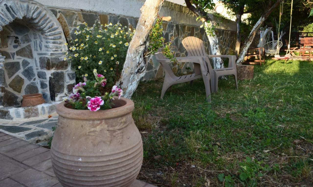 Modern Apartment With Garden Kissamos Luaran gambar
