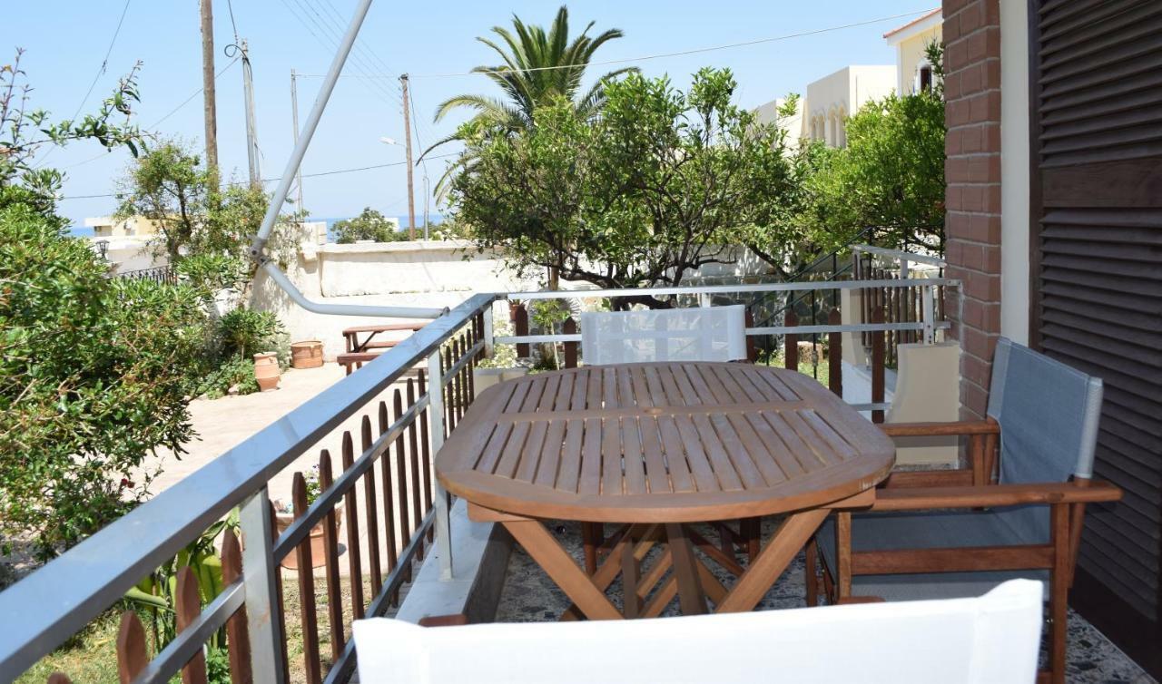 Modern Apartment With Garden Kissamos Luaran gambar