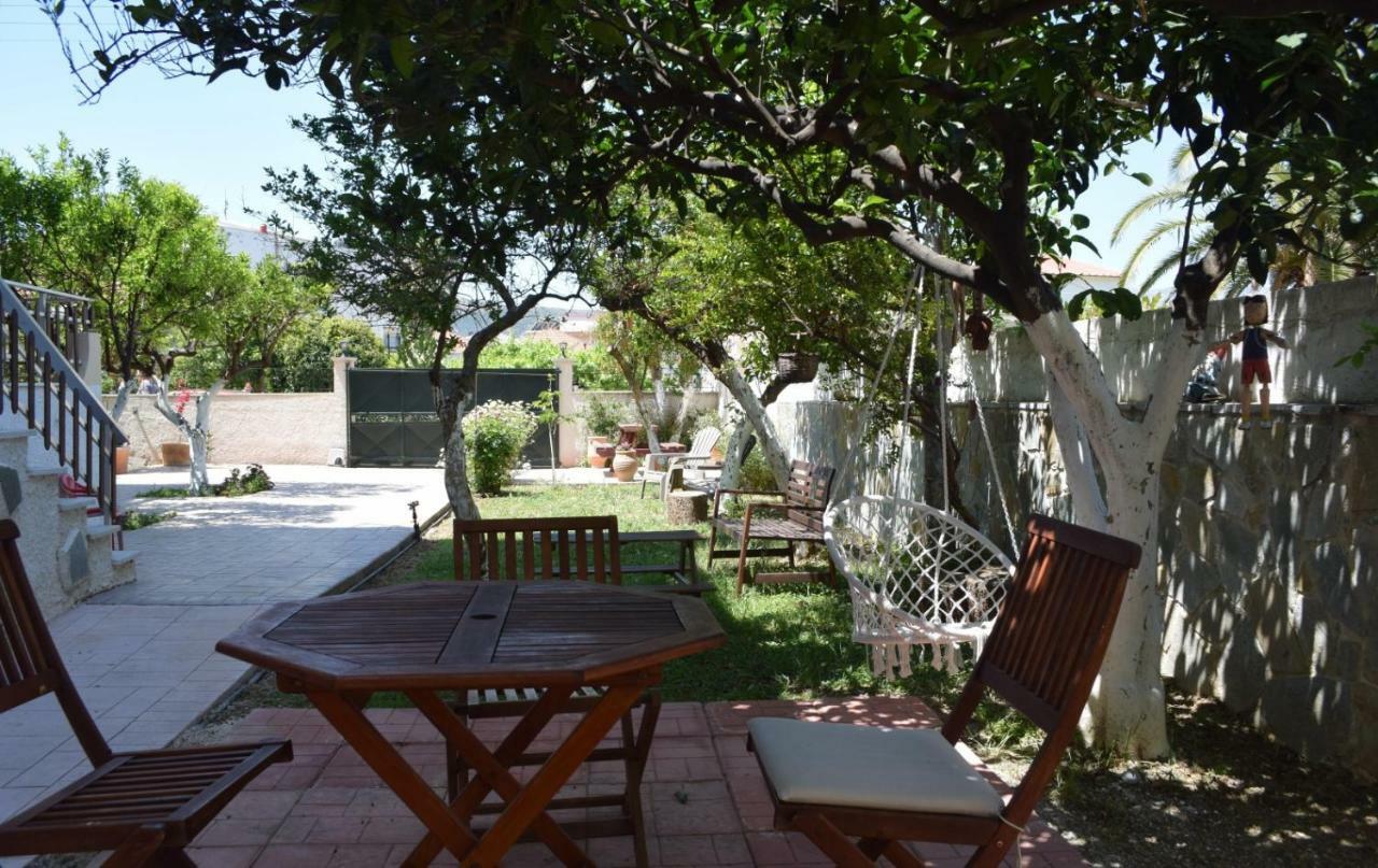 Modern Apartment With Garden Kissamos Luaran gambar